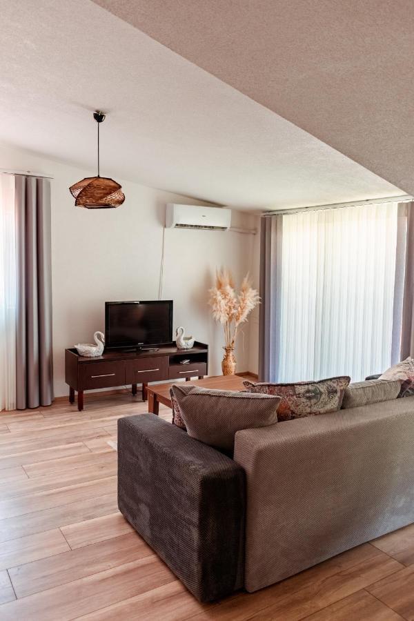 Demetra Apartments オフリド エクステリア 写真